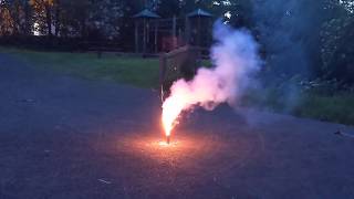 Homemade Flare FIREWORK - (Sr(NO3)2 + KCLO4 + Sulfur + Sawdust)