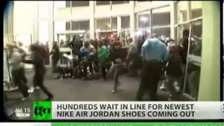 Shoppers get pepper sprayed over Air Jordan's   YouTube