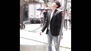 Lee jong suk in the rain, He is so happy😍 W, two world behind the scene