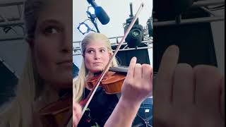 Bluegrass Fiddle Lick in “Always, Patsy Cline”