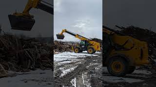 Телескопический погрузчик JCB 540-170 в работе #Стройкомплект #jcb #погрузчик #строительство #село