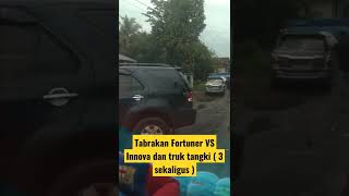 Tabrakan beruntun Fortuner VS Innova dan truk tangki