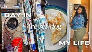 Weekly re-set: doing laundry, viral laundry mix, doing my hair and taco time VLOG