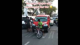 VIRAL EMAK-EMAK VS SUPIR ANGKOT MEDAN 😱