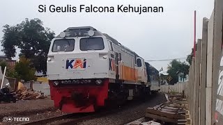 SI GEULIS FALCONA KEHUJANAN - Ka Pangandaran Panoramic + Stiker HUT KAI Ke 79 Tahun Lagi Menari