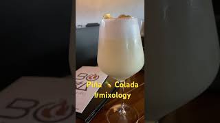 Disfruta un #coctail clásico #mixology #bartender #bar