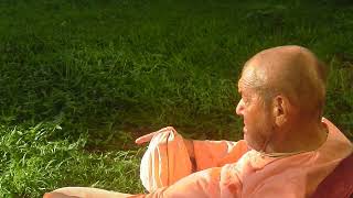 Kapindra Swami Chanting Japa in the Hawaiian Sun