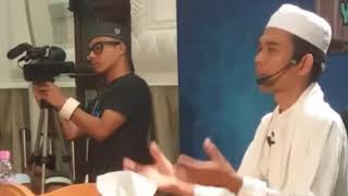 Malaysia Tertawa - Keikhlasan Ala Ust Abdul Somad Lc MA