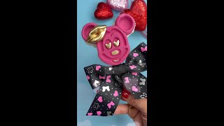 Cakesicle Valentines: DIY Mickey Mouse & Lips Silicone Mold | Bright Gold Highlighter | Oh Sweet Art