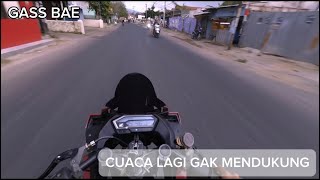 BURU BURU TAKUT HUJAN JADI LANGSUNG GASS AJA