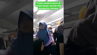 suasana didalam kereta api comuter line purwakarta-cikarang