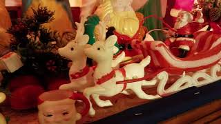 BLOW MOLD HOSPITAL (review) - my inside blow mold and vintage Christmas decorations display