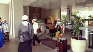 Penuh haru saat berpamitan dengan Habib Ali Al Quthban