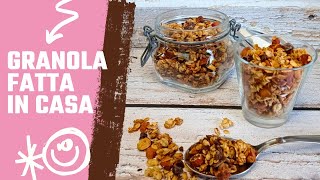 GRANOLA FATTA IN CASA con avena, frutta secca e cioccolato, per una colazione sana e leggera!