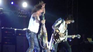 Falling in love (is hard on the knees) - Aerosmith, Athens 20-06-10