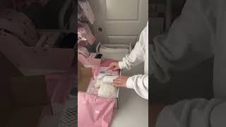 ASMR Order Packing 😻(🎥:u/noelicreates)