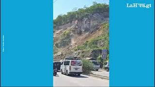 Caída de tierra y rocas en ruta al Atlántico bloquea ambos carriles y genera caos vehicular