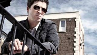 Noel Gallagher's High Flying Birds - Stop The Clocks (instrumental)