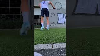 Wall passing #football #footballtraining #soccertraining #footballdrills #athletetraining