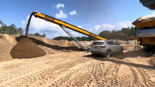 Screening Sand #screener #aggregate #constructionequipment #construction #sand