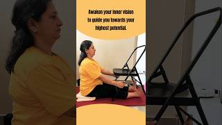 #chairyogaforseniors #mindfulness #chairyoga #yogaforbeginners