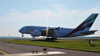 Jumbo jet Airbus A380 float Touchdown #emirates #aviation #planespotting largest passenger aircraft