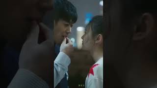 A StrawberryChildren 💞| Chinese Love Story Kiss😘🦋🍃 | Healer Of 🥀🔥#shorts