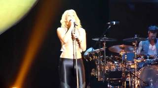 Shakira Sale El Sol Paris Bercy 14.06.2011 HD