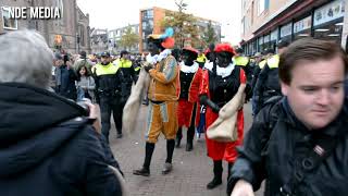 Pegida-pieten aangehouden tijdens landelijke intocht sinterklaas Apeldoorn