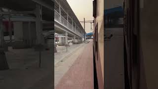 High Speed Train Railway Station Cross #shorts #youtubeshorts #train #mahakumbh2025