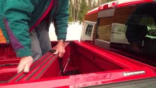 Quick Releasing the Peragon Tonneau Cover