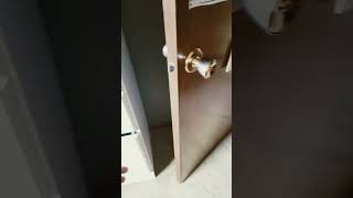 how to open and close a door