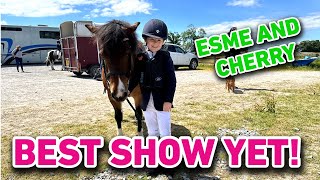 ESME AND CHERRY GO SHOWJUMPING! - SHOW VLOG