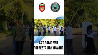 Satpamobvit Polresta Banyuwangi melaksanakan pengamanan kunjungan kerja Presiden RI