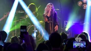 The Pretty Reckless - Follow Me Down no iHeartRadio