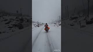 Extreme winter ride in Arunachal Pradesh #tawang #arunachalpradesh #viral #youtubeshorts #bikeride