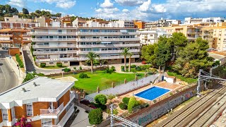 EIXAMPLE -Espectacular piso de 3 habitaciones, piscina y jardín comunitarios en primera linea de mar