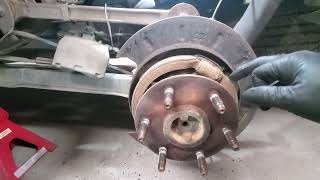 Cadillac Escalade EXT Rear Brakes Replacement