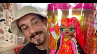 LOL Surprise OMG Fierce Neonlicious Doll Review / Neon Goddess #extra