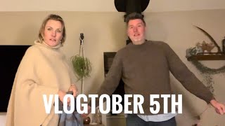 Vlogtober 5th 🍁🍂 Toby’s Jumper and a New Cast On