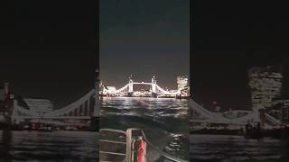 London Bridge lit up at night🌙 ✨️ #londonbridge #uberboat #travel #uk #vlog #vacation #holiday #fypシ