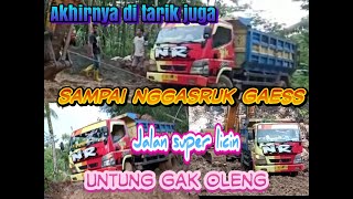 Dump Truck Canter//oleng jalan licin