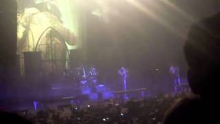 Avenged Sevenfold ~ So Far Away (Part 1. Live In Paris, 14/11/10)