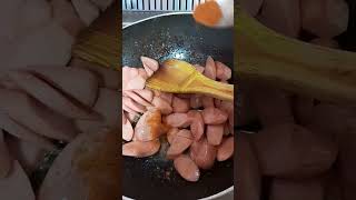 FRYING HOTDOG WITH BUTTERED #HOTDOG #butter #chillipowder #shorts