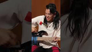 Pro Tip: Jen Majura teilt Tipps und Tricks zum Spielen von Akkorden  #mygroove #guitarmaster