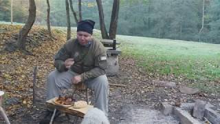 Mic dejun si pranz gatit in natura stil bushcraft