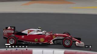 F1™ 2016 Testing the Ferrari against the Mercedes Benz