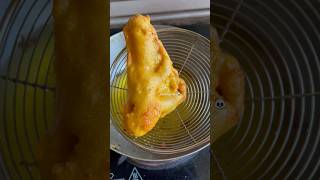 Bread Pakoda #ytshorts #shortsvideo #indian #breadrecipe #trendingfood #trending #shorts #cheesey