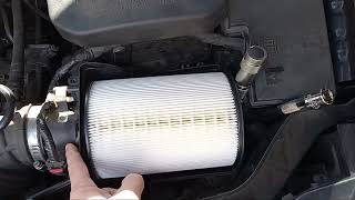 2012-2017 Ford Focus air filter replacement