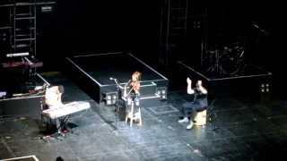 Lindsey Stirling @ Teatro Opera (Buenos Aires) 16/04/2015 [Part. 4] (Song of the Caged Bird)